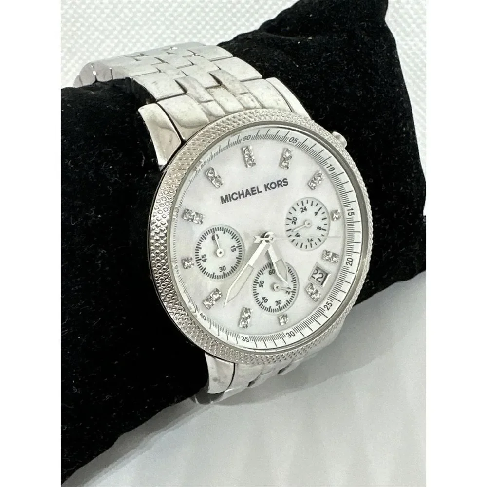 Michael Kors MK5020 Women's Silver Stainless Steel Analog Dial Wrist Watch NUL51